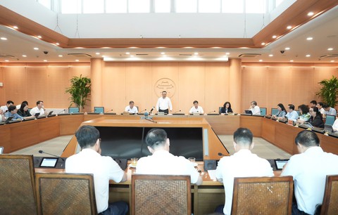 Cuộc họp của cán bộ xã phường tại Hà Nội