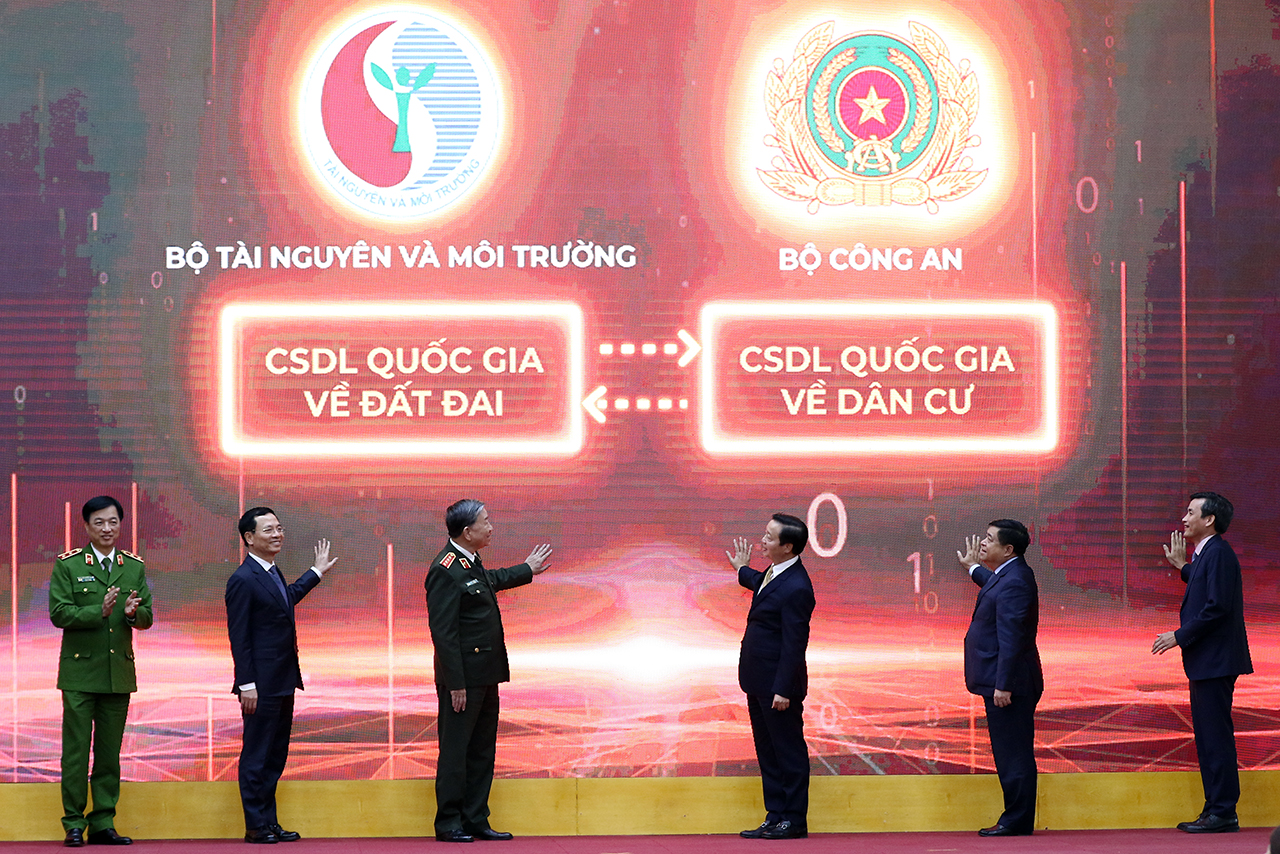 Quản Lý Đất Đai Bằng Trí Tuệ Nhân Tạo Và Dữ Liệu Số: Bước Đột Phá Mới Hay Thách Thức Công Nghệ?

