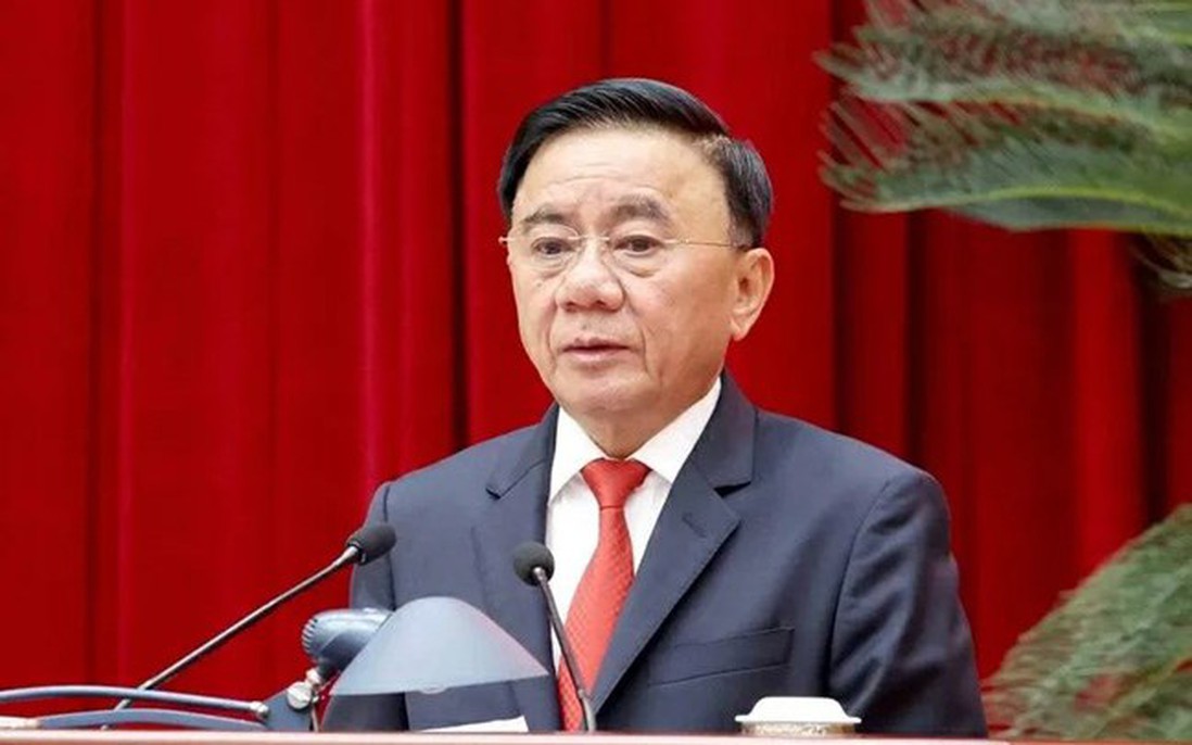 Hồ sơ cán bộ gồm những giấy tờ gì? Giải mã 11 nhóm tài liệu bắt buộc theo Quy định 211-QĐ/TW