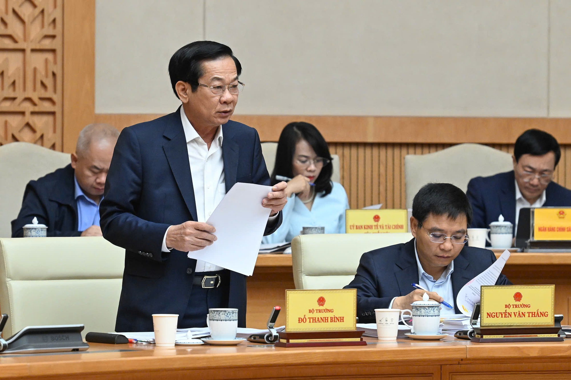 
            Cán bộ cấp Sổ đỏ &#039;ngồi ghế&#039; bao lâu thì phải luân chuyển? Quy định mới nhất từ tháng 11/2026
      